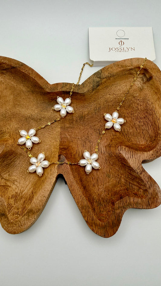 Pearl Flower Necklace