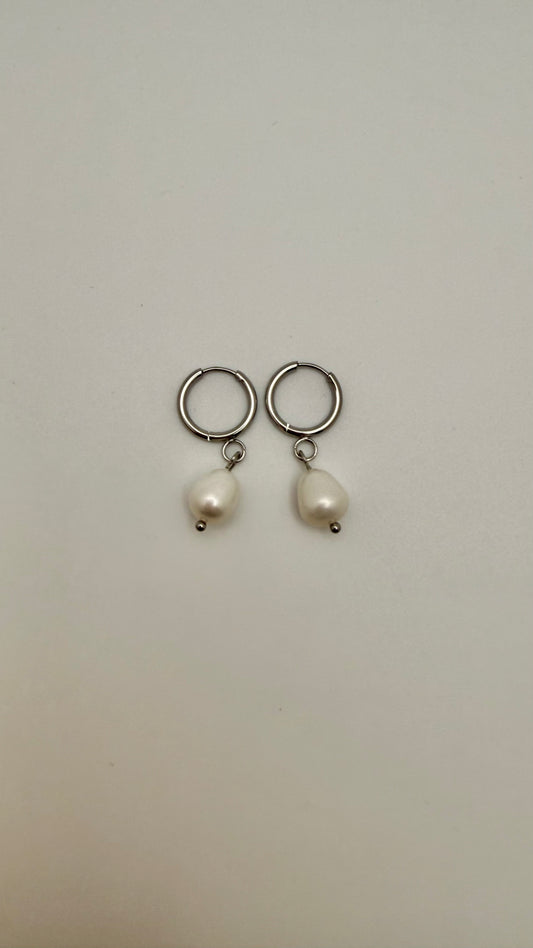 Freshwater Pearl Huggie Earrings