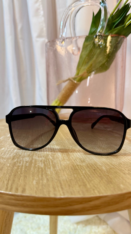 Classic Oversized Frame Sunglasses